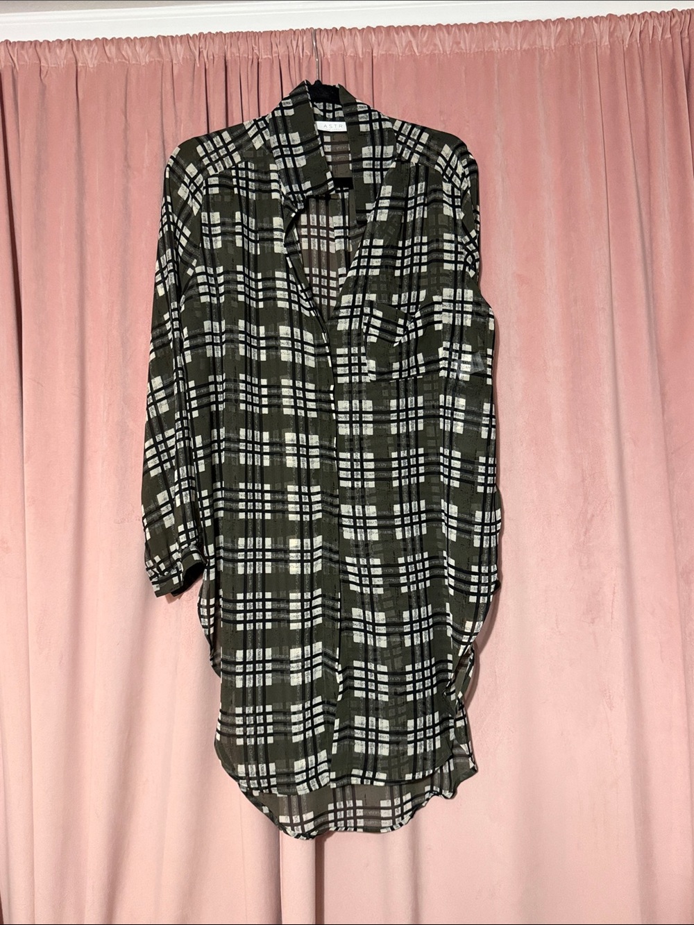 Astr Olive Green and White Plaid Tunic Blouse